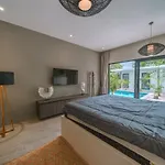 Villa Batik - Brand New & Stylish 3Br Villa In Seminyak!