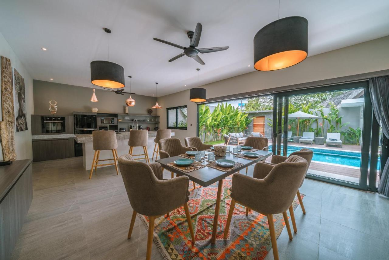 Batik - Brand New & Stylish 3br In Seminyak! Villa