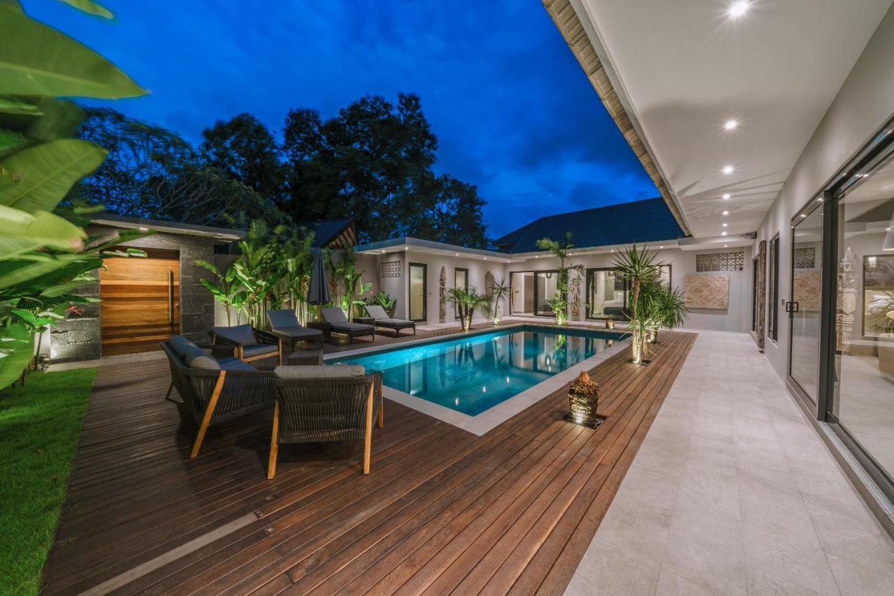 Batik - Brand New & Stylish 3br In Seminyak!