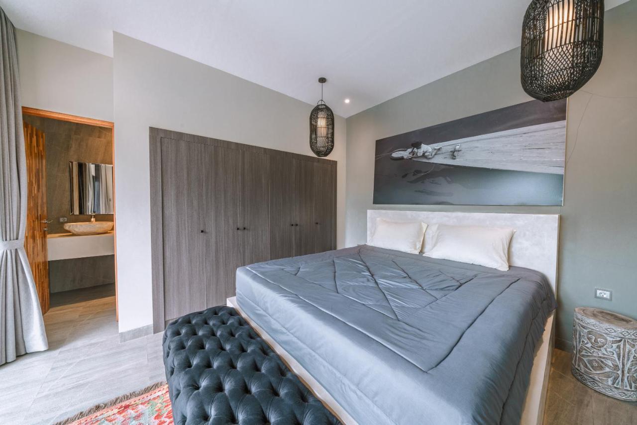 Batik - Brand New & Stylish 3br In Seminyak! Villa