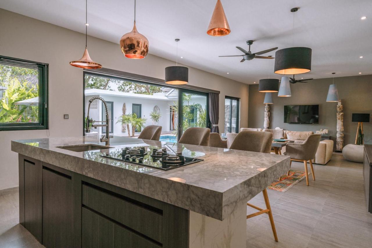 Batik - Brand New & Stylish 3br In Seminyak! Villa