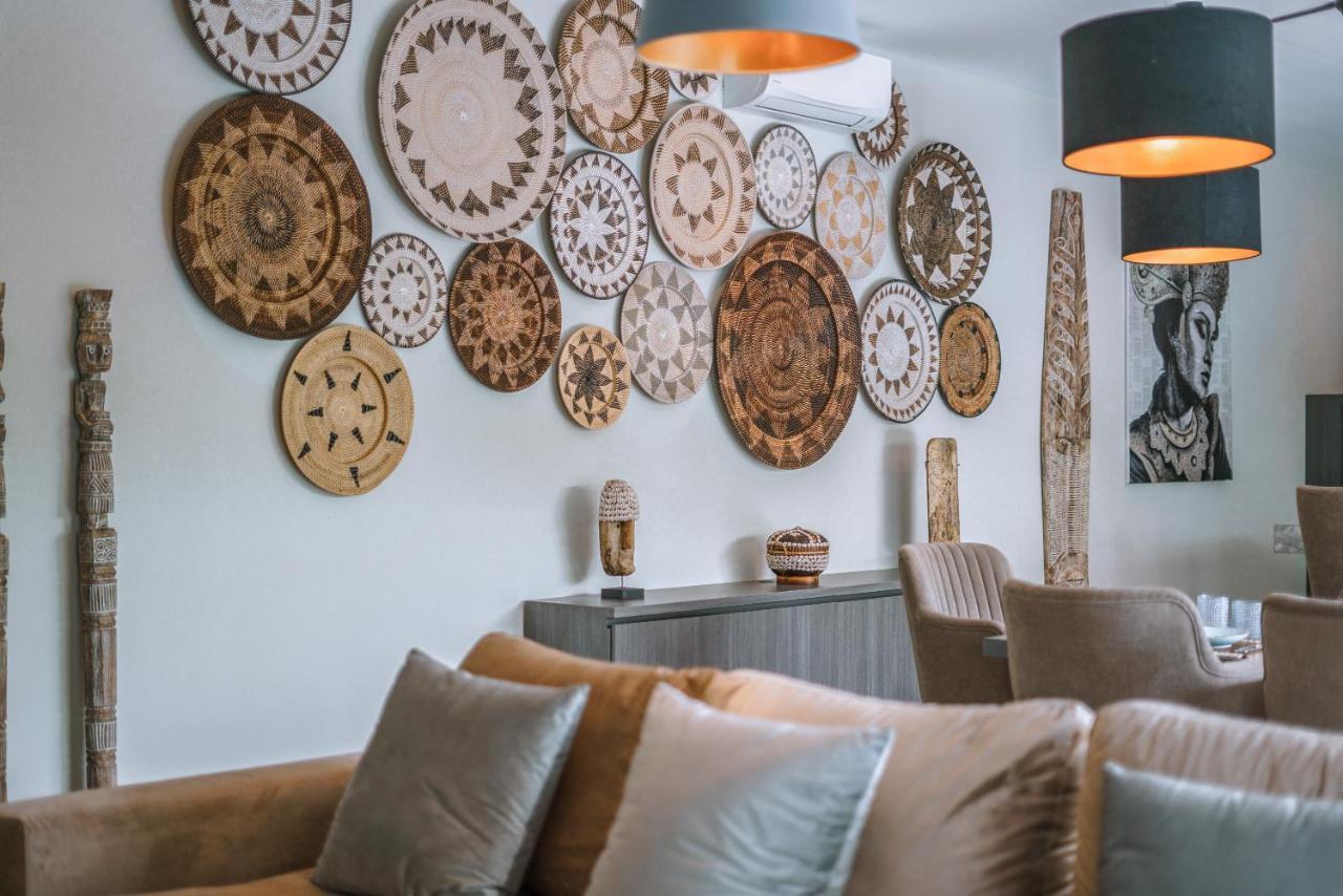 Batik - Brand New & Stylish 3br In Seminyak! Villa