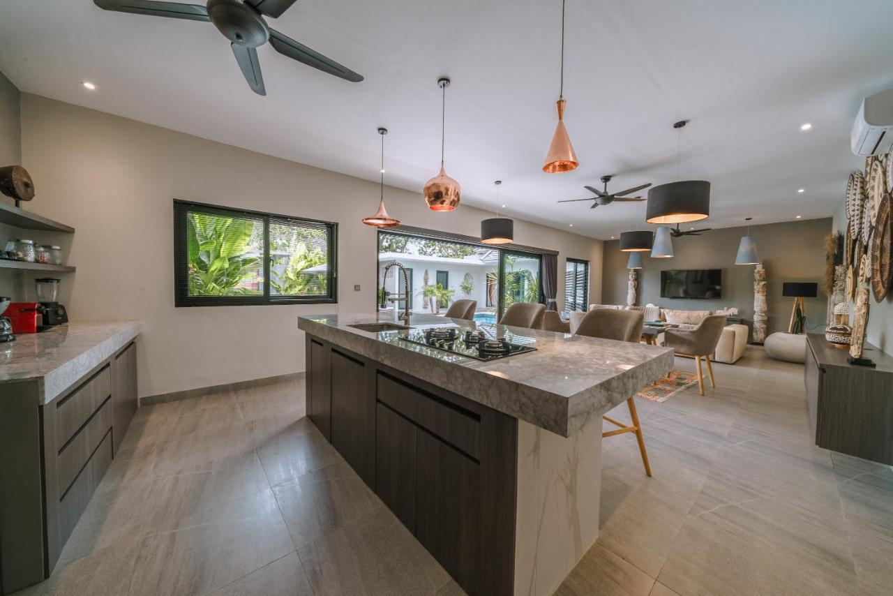 Villa Batik - Brand New & Stylish 3br In Seminyak!